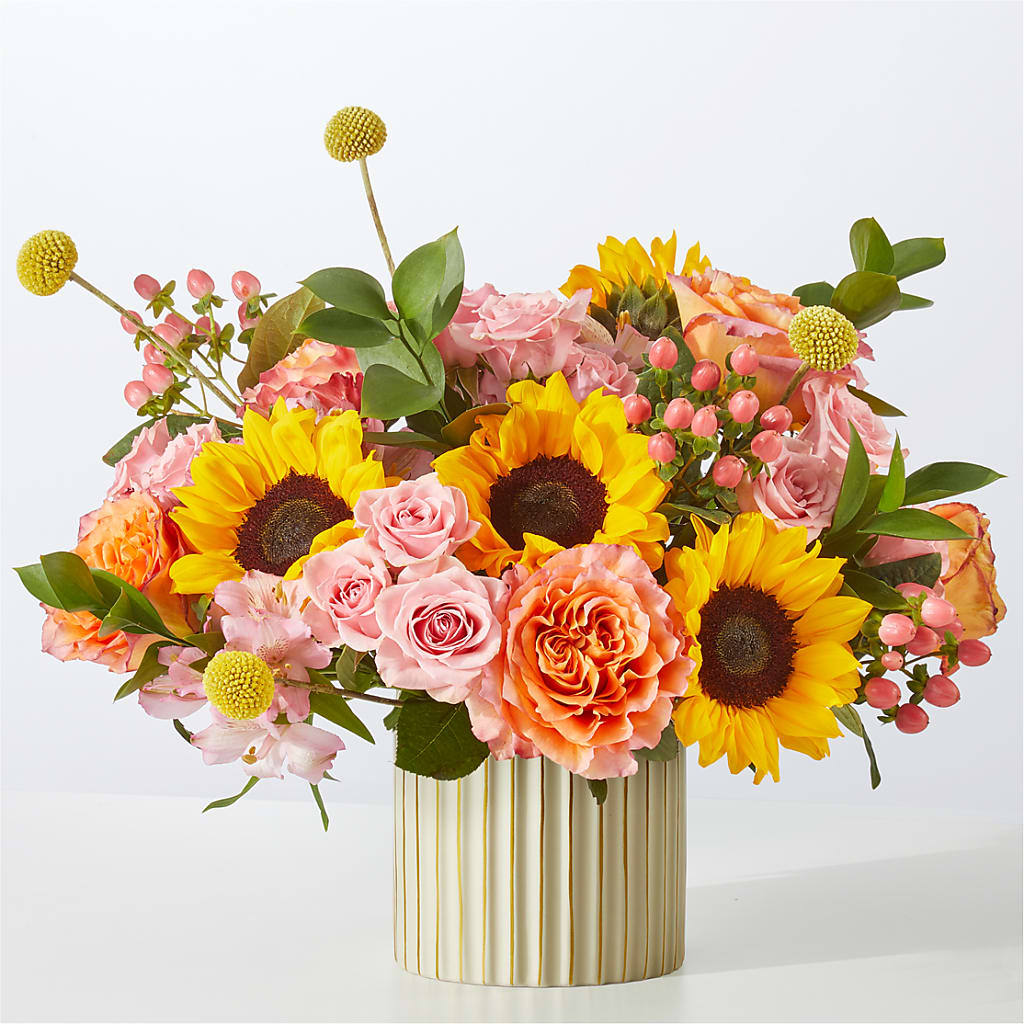 Sun's Out Bouquet – PETAL & VINE DESIGN INC, Portage IN