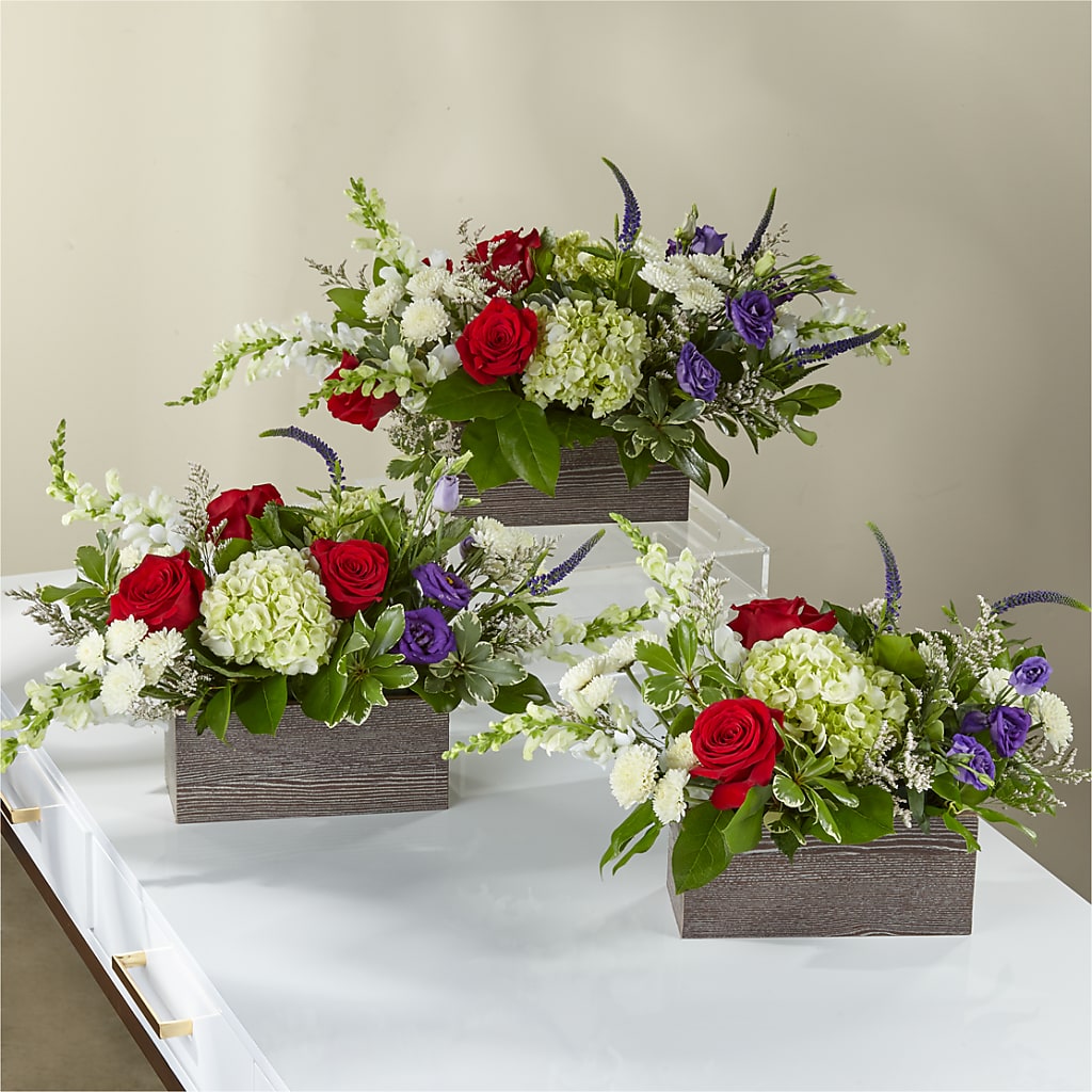 Sweet Magnolia Bouquet – PETAL & VINE DESIGN INC, Portage IN