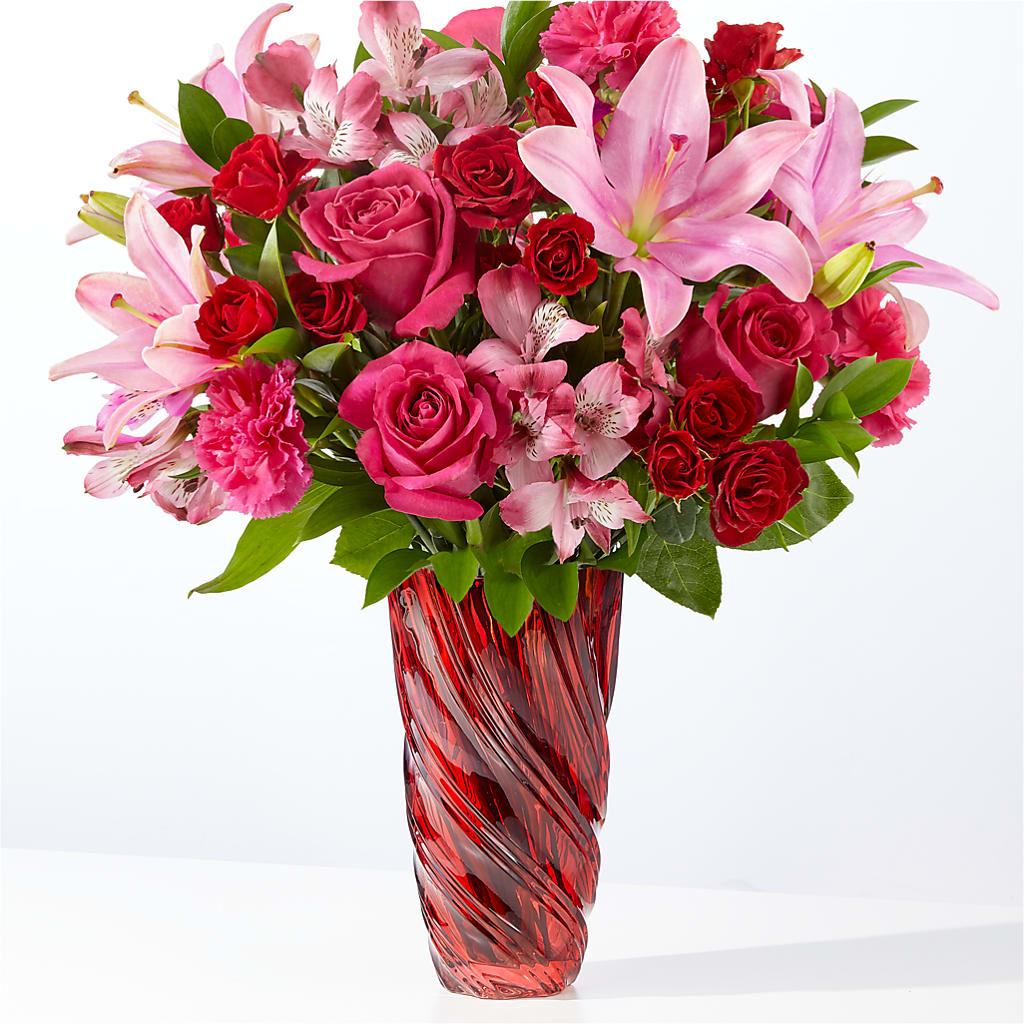 In Love Bouquet with Luxe Swirl Vase – PETAL & VINE DESIGN INC, Portage IN
