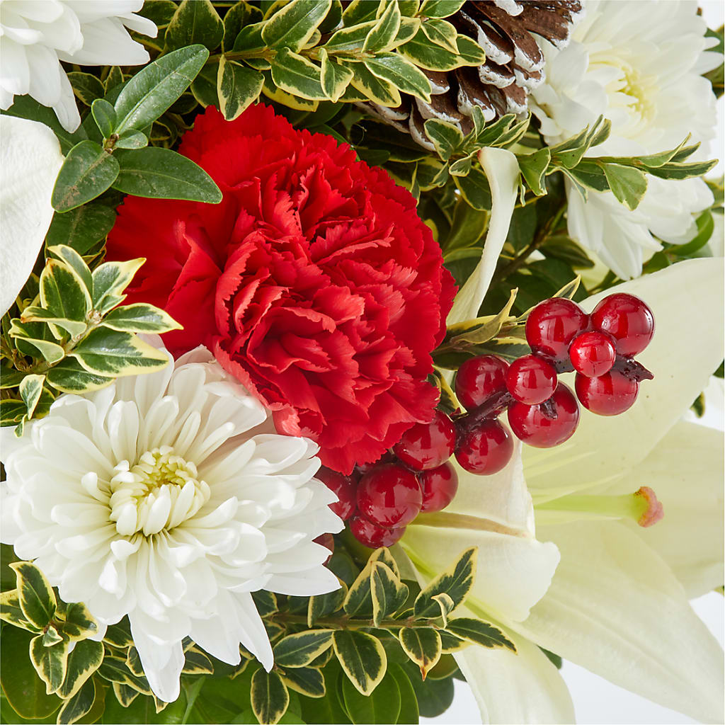 Festive Moments Tree – PETAL & VINE DESIGN INC, Portage IN