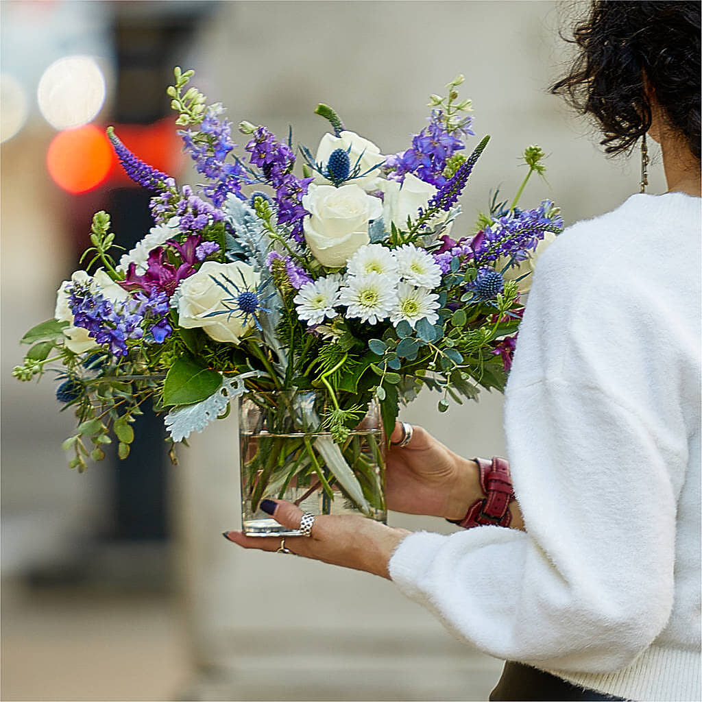 Shooting Star Bouquet – PETAL & VINE DESIGN INC, Portage IN