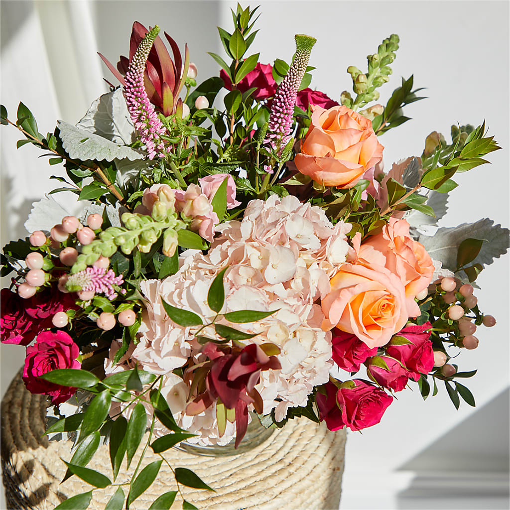 Glitz & Glam Bouquet – PETAL & VINE DESIGN INC, Portage IN