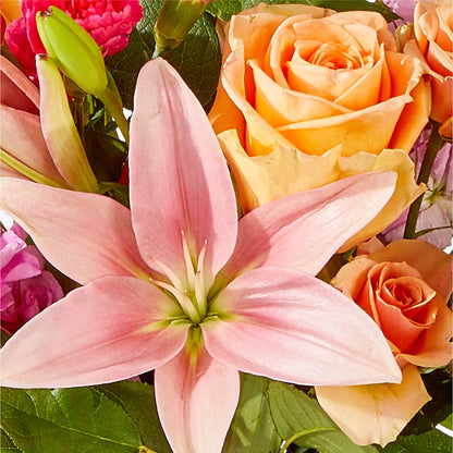 Bisous Bouquet – PETAL & VINE DESIGN INC, Portage IN